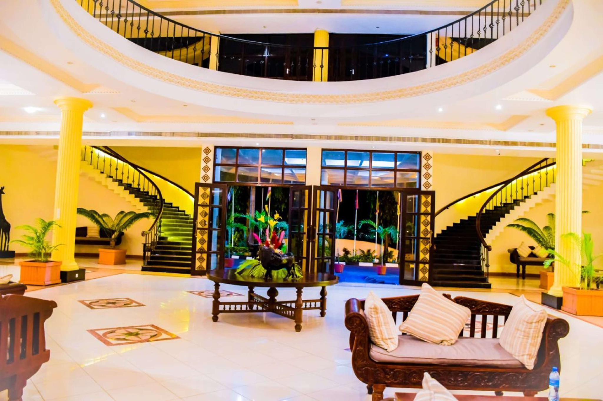 Golden Tulip Dar Es Salaam Hotel Exterior foto