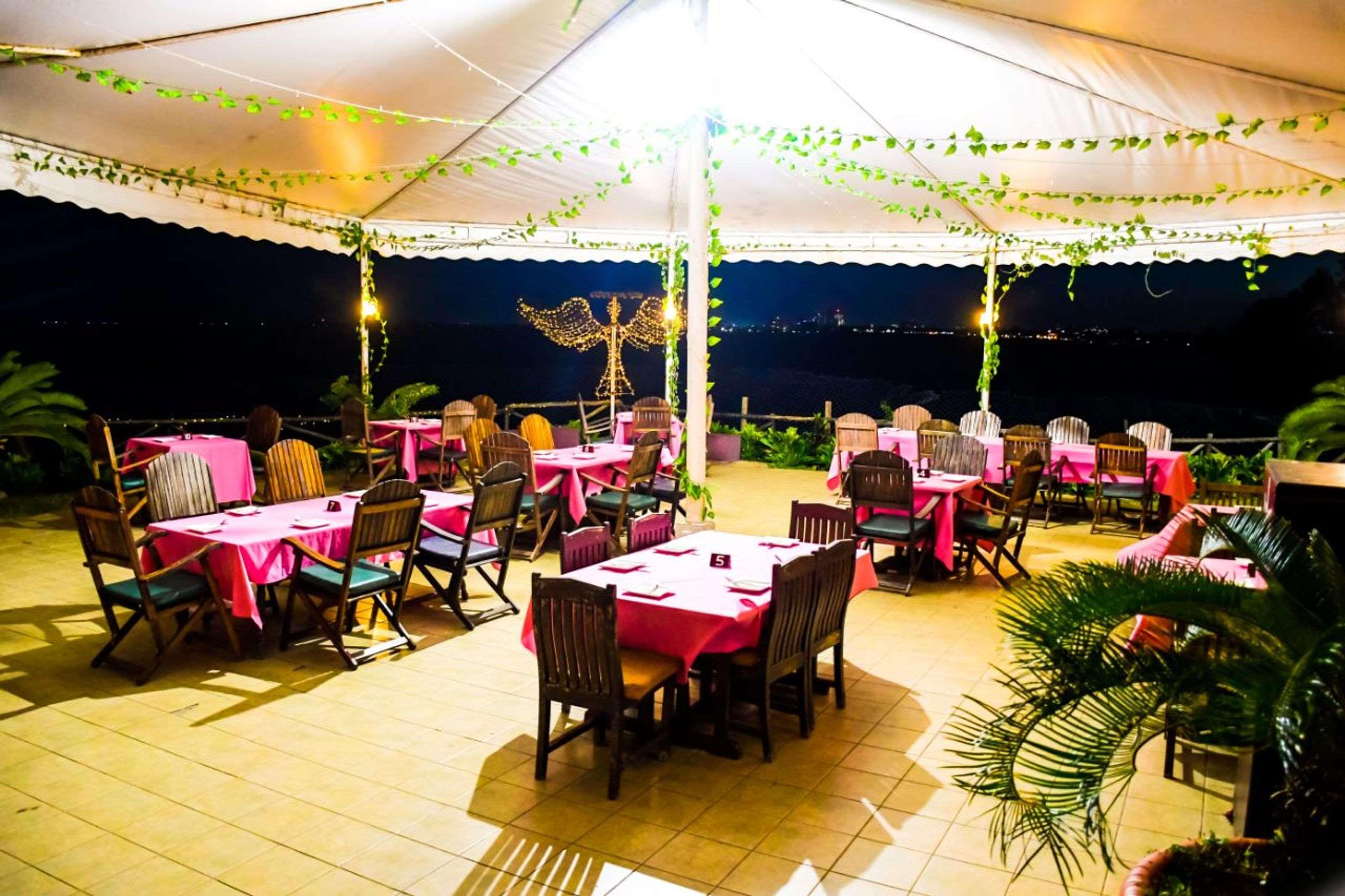 Golden Tulip Dar Es Salaam Hotel Exterior foto